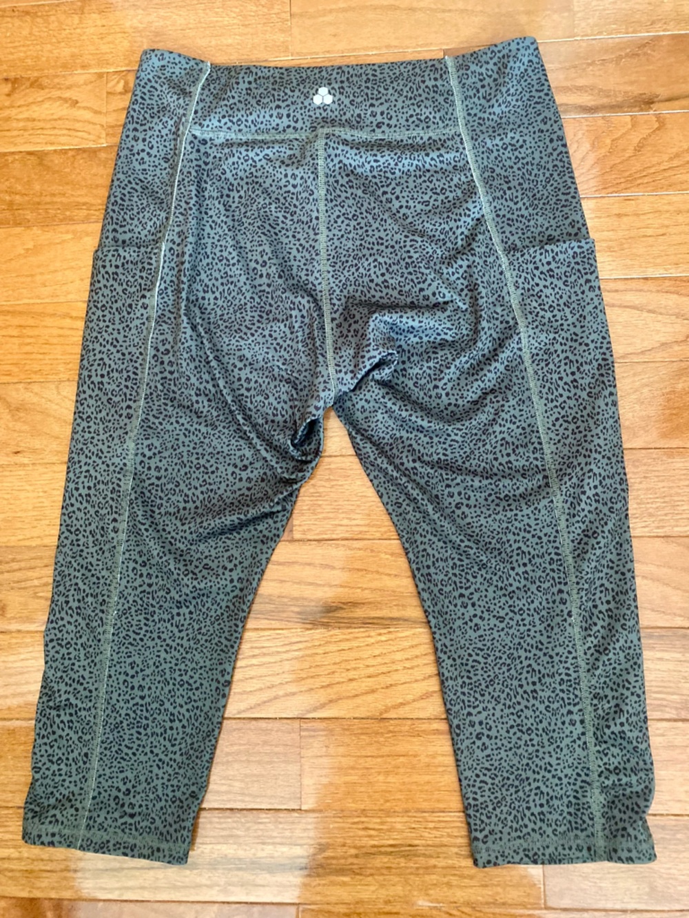 Tek Gear XXL Olive Green Animal Print Capri Leggings High Rise Pocket Active - Picture 4 of 10